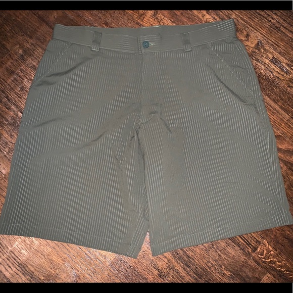 Under Armour Other - Under Armour shorts size 38 military green